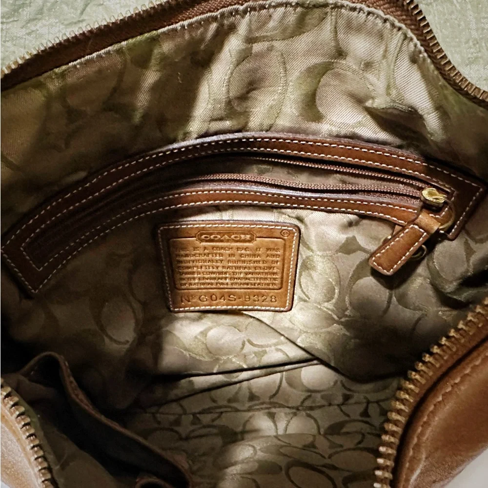Vintage Y2K Coach Crossbody Bag 2004 year Tan soft Leather Crossbody Bag - Picture 11 of 17